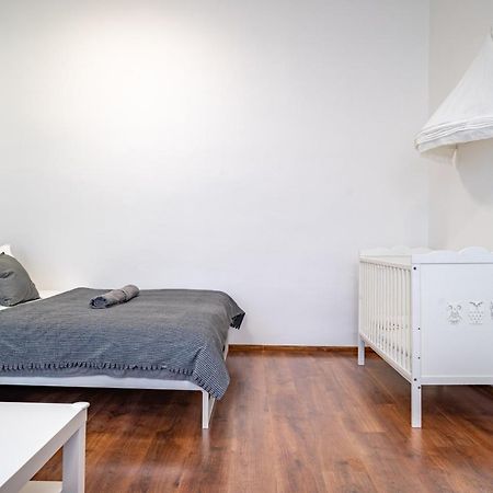 Family Apartment Ostrava Esterno foto