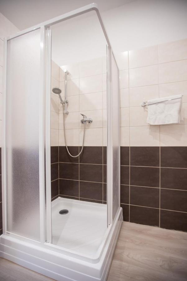 Family Apartment Ostrava Esterno foto