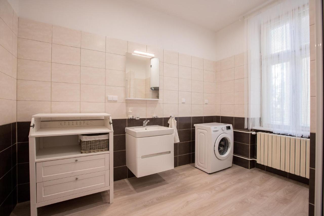 Family Apartment Ostrava Esterno foto
