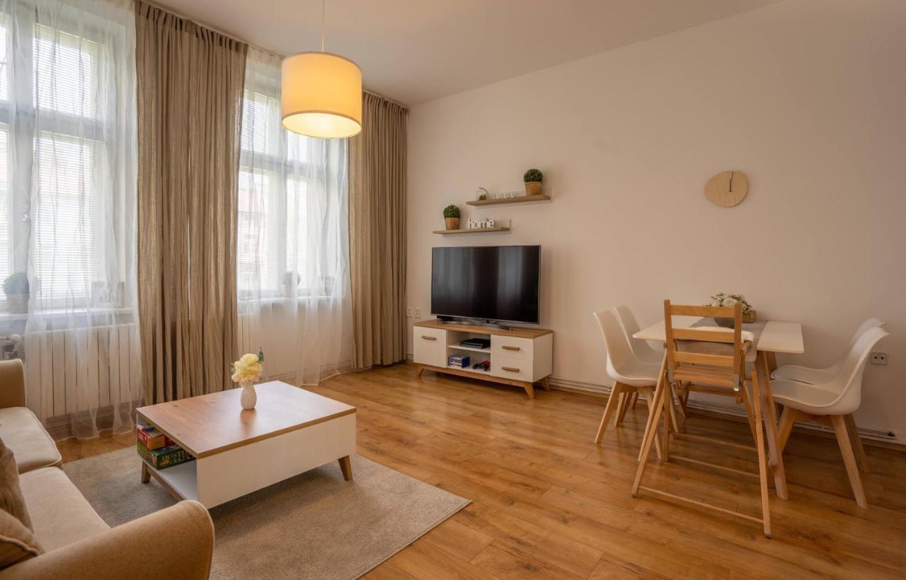 Family Apartment Ostrava Esterno foto