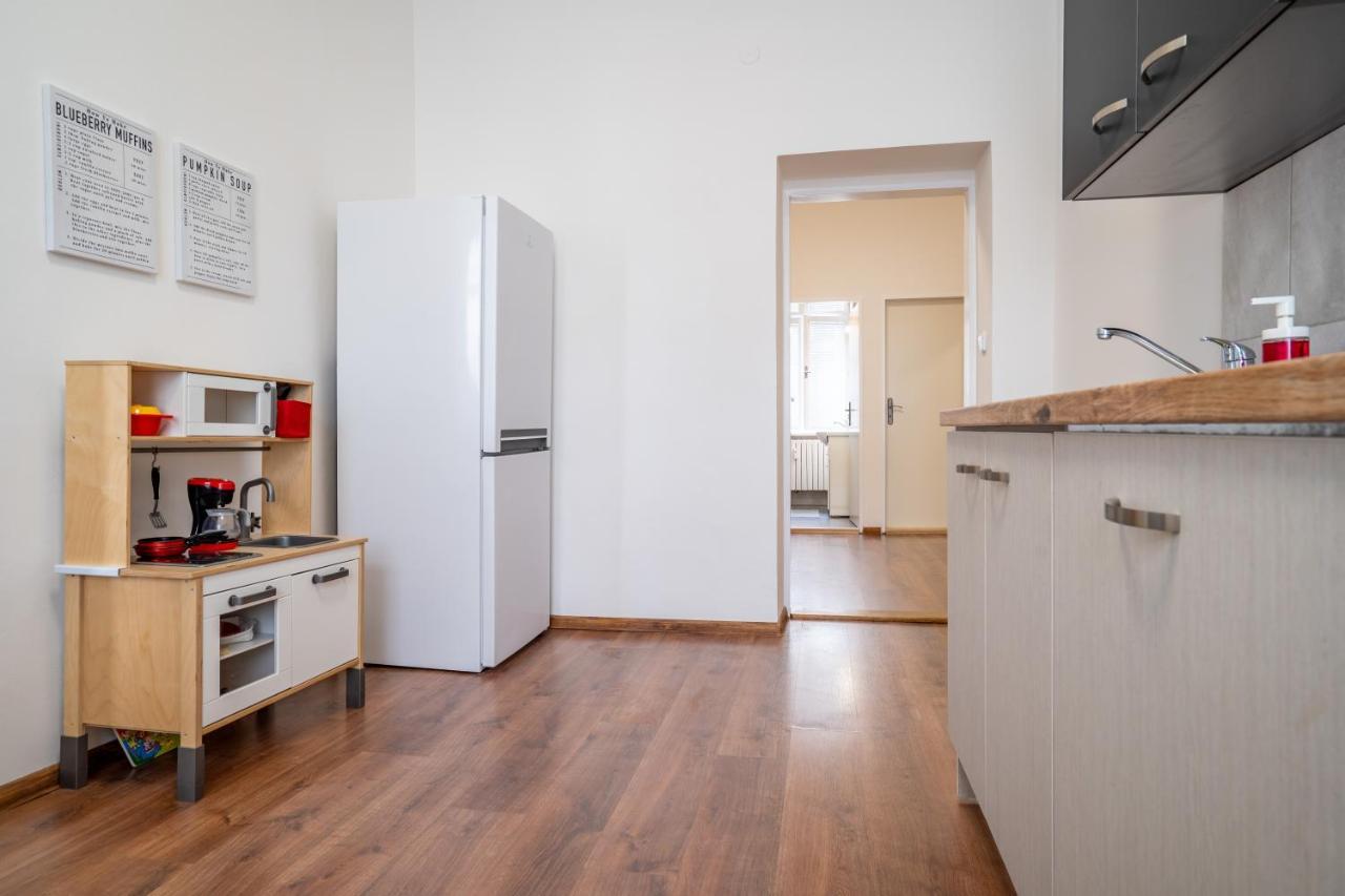 Family Apartment Ostrava Esterno foto
