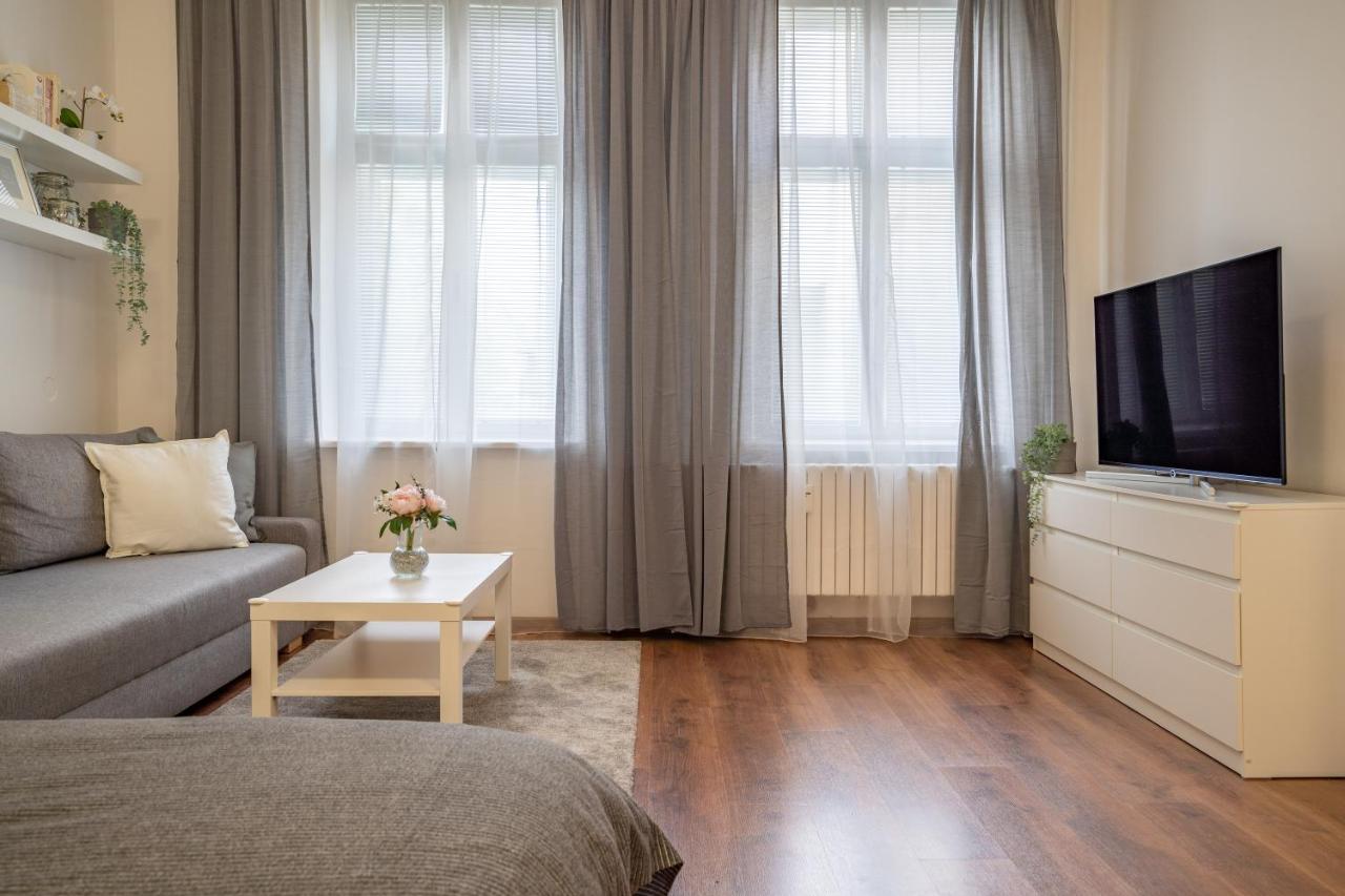Family Apartment Ostrava Esterno foto