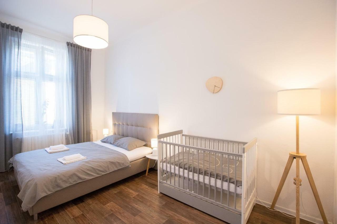 Family Apartment Ostrava Esterno foto